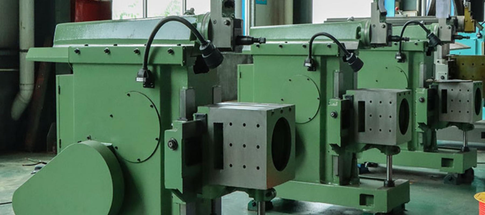 STANDARD Shaping Machines for Industrial Use, Conventional